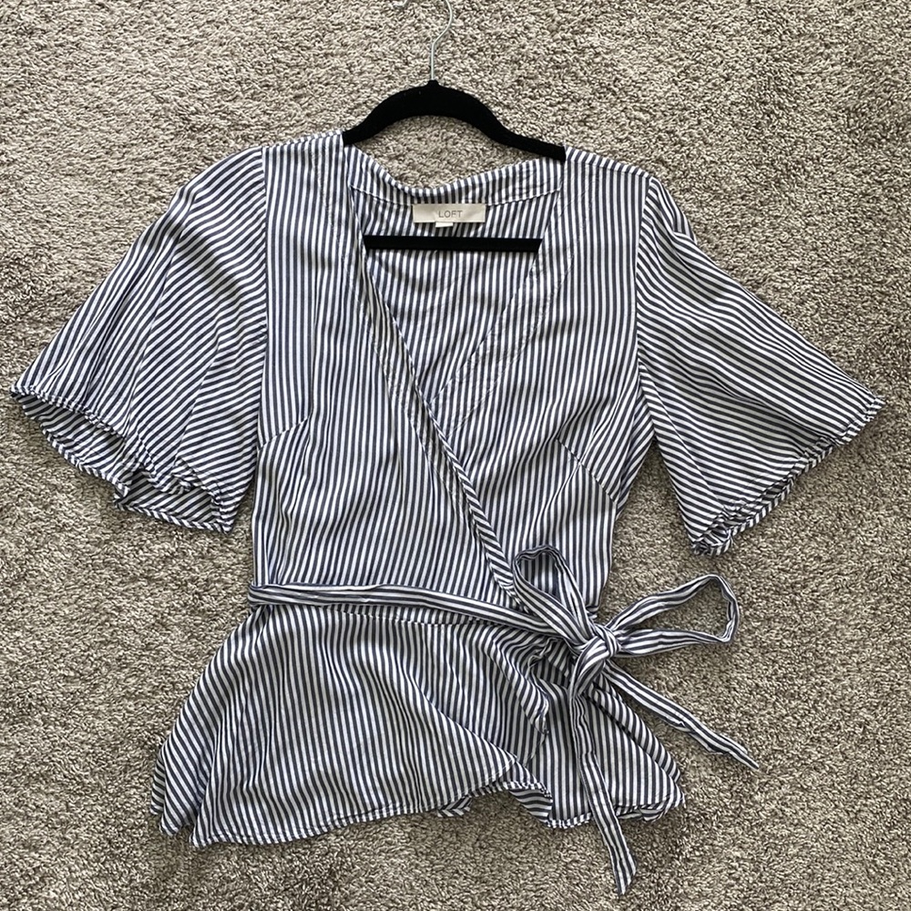 Loft wrap top